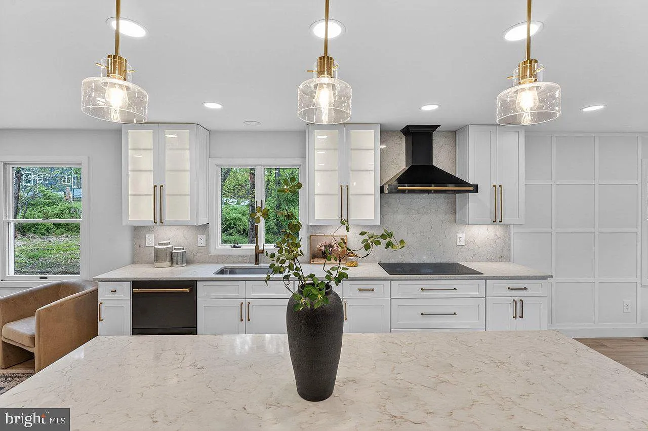 Luxury kitchen with quartz island